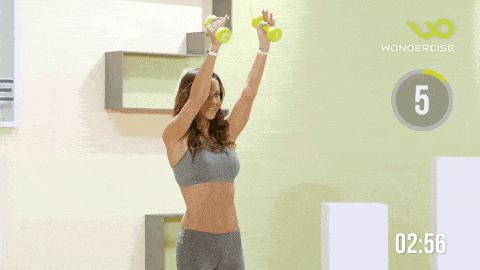 哑铃手臂训练七个动作简单方便,适合在家练习手臂的哑铃动作