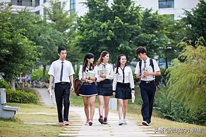 客观理性看待新冠,新冠如此严重该如何收场