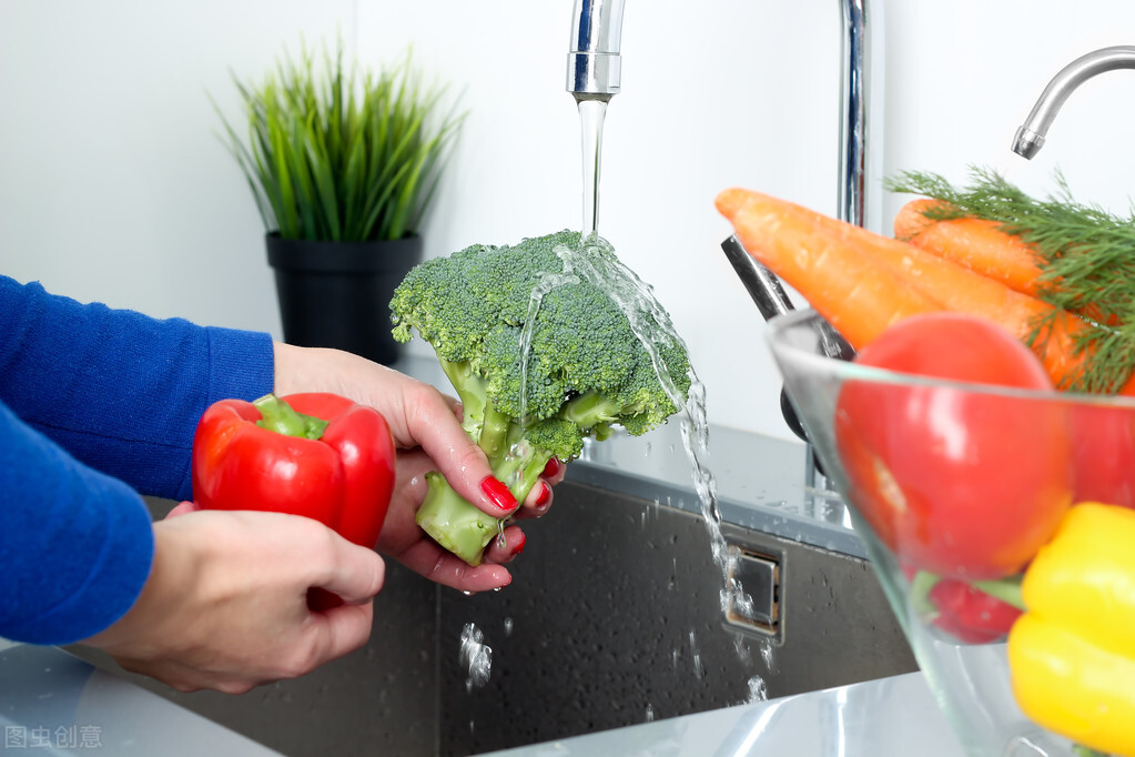 燃气热水器洗澡会一直热吗,燃气热水器rinnai的使用方法