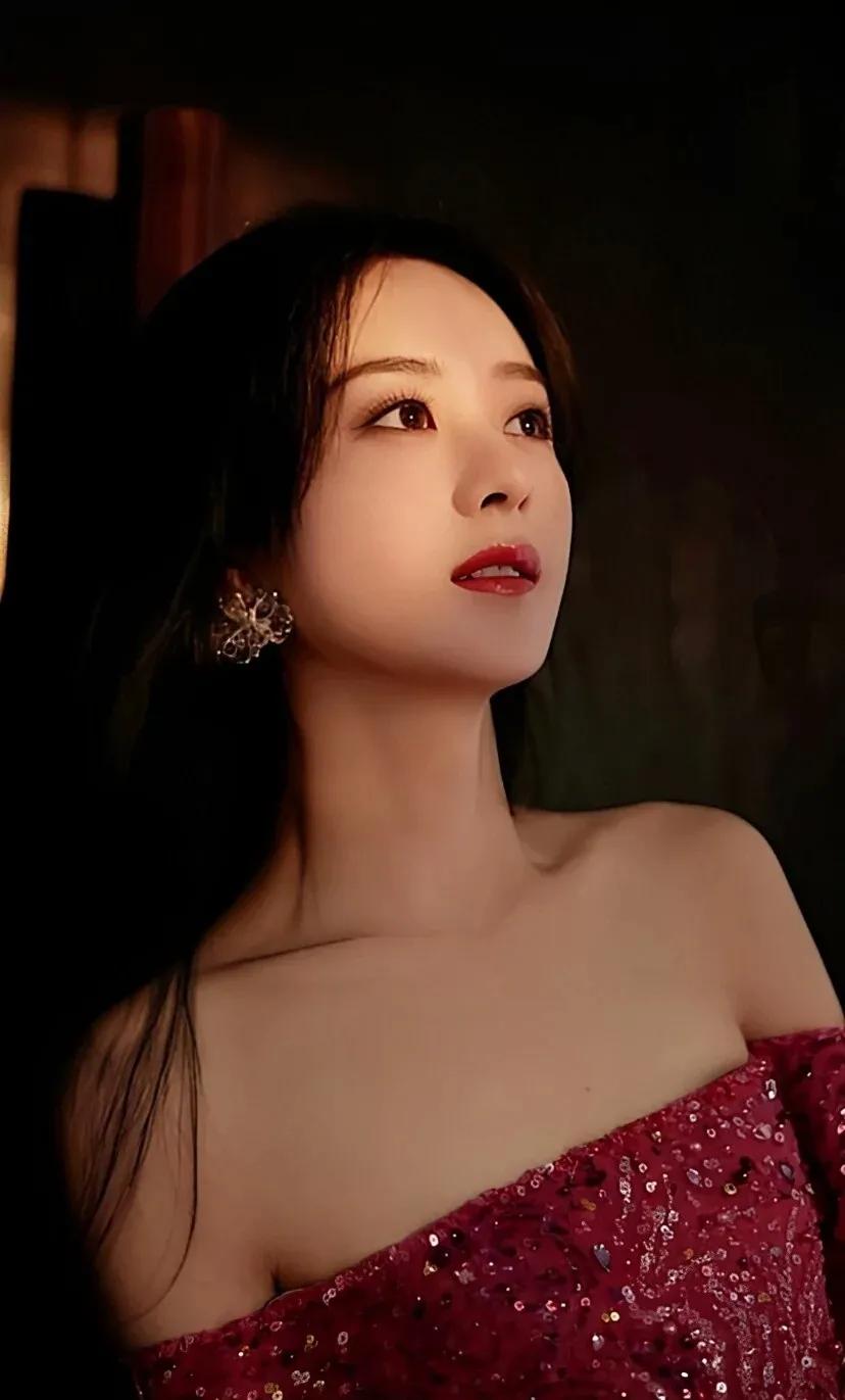 赵丽颖杨幂惊艳写真大片,魅力女神赵丽颖写真