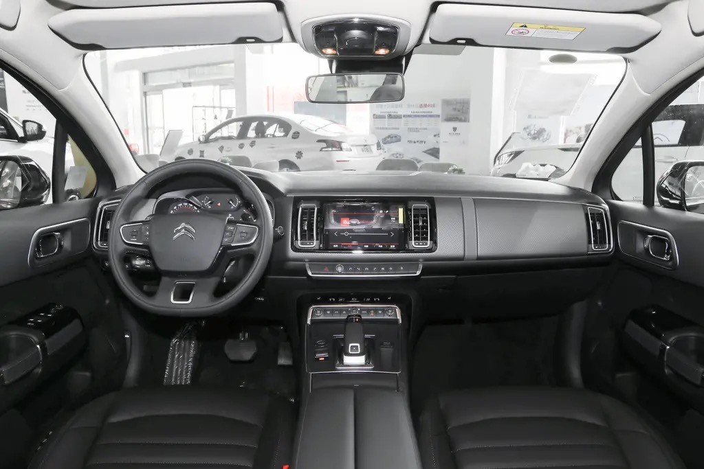 现在新雪铁龙c6可以入手吗,12万的雪铁龙c6测评