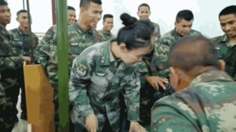 柬埔寨订购中国武器视频,中国援助柬埔寨火炮