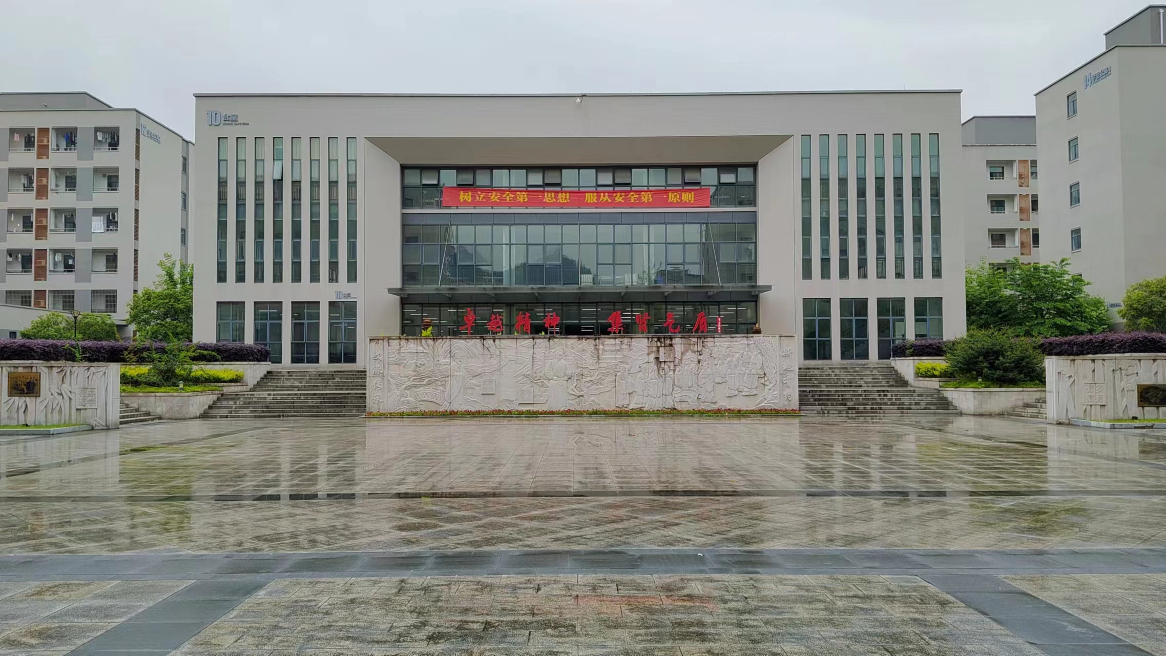 vivoiqooz6有没有广角镜头,vivoiqooz6拍照功能怎样