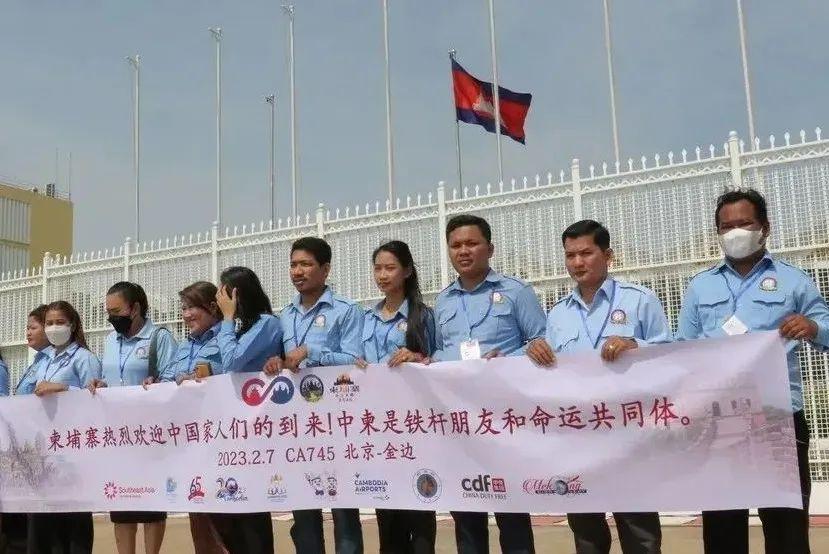 勒索殴打中国游客，公然张贴“禁止中国人进入”，如今报应来了