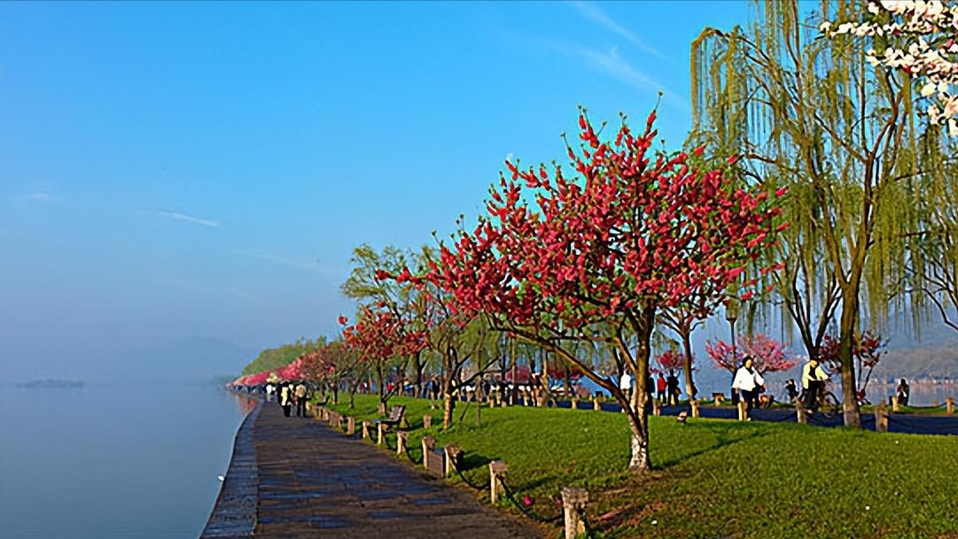 一山二塔三岛三堤五湖分别指什么,杭州西湖的一山二塔三岛