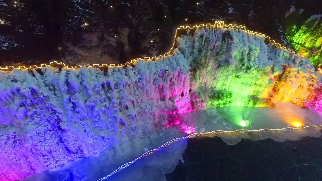 滑冰玩雪,滑冰场旅游