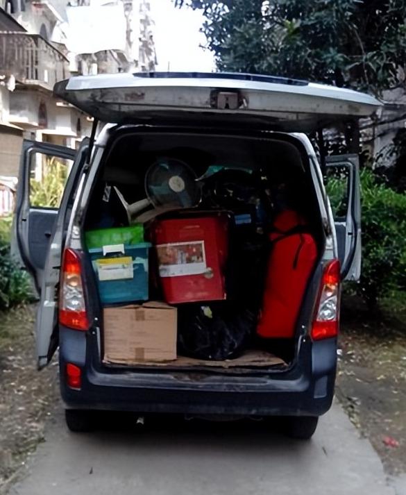 美国女教师侵害12岁学生,美国女教师侵害17岁学生