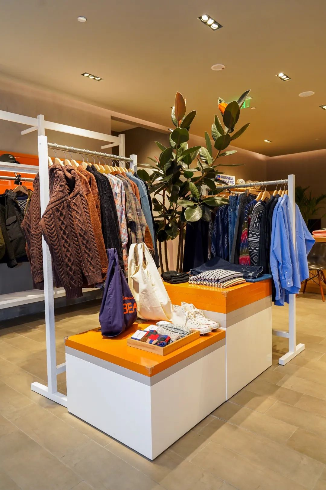 解锁高街潮牌穿搭,解锁时尚春节有新意