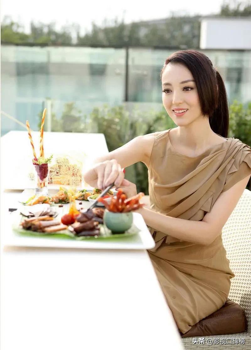 41岁的董璇亮相,董璇复合了吗