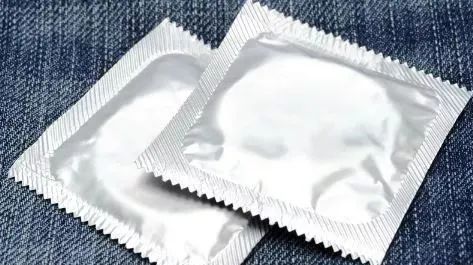 被劣质硅胶套毁掉的女孩,被避孕药毁掉的女性