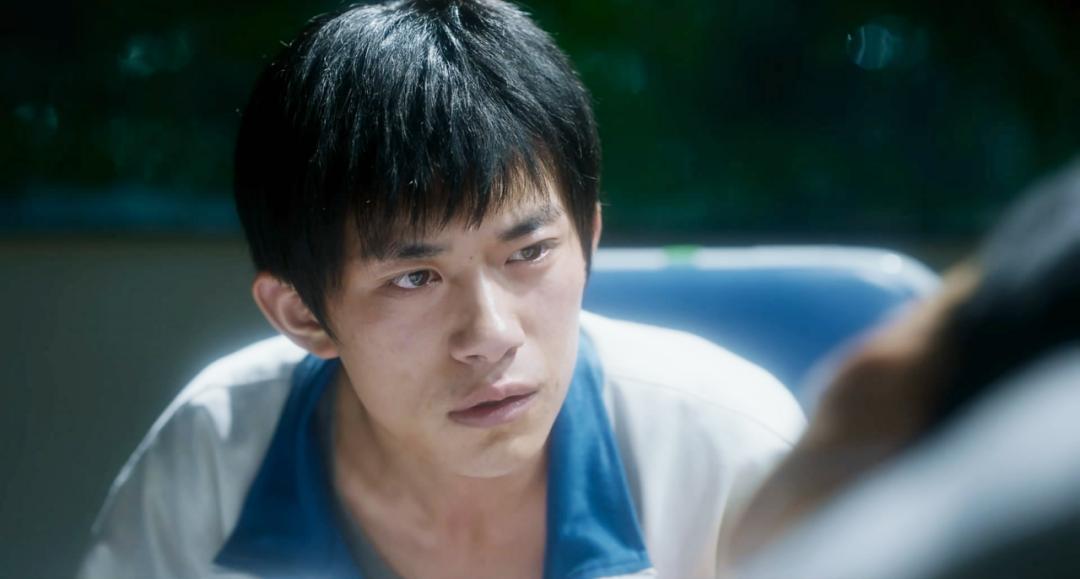 易烊千玺凭什么能和吴京拍戏,易烊千玺吴京的演技有多好