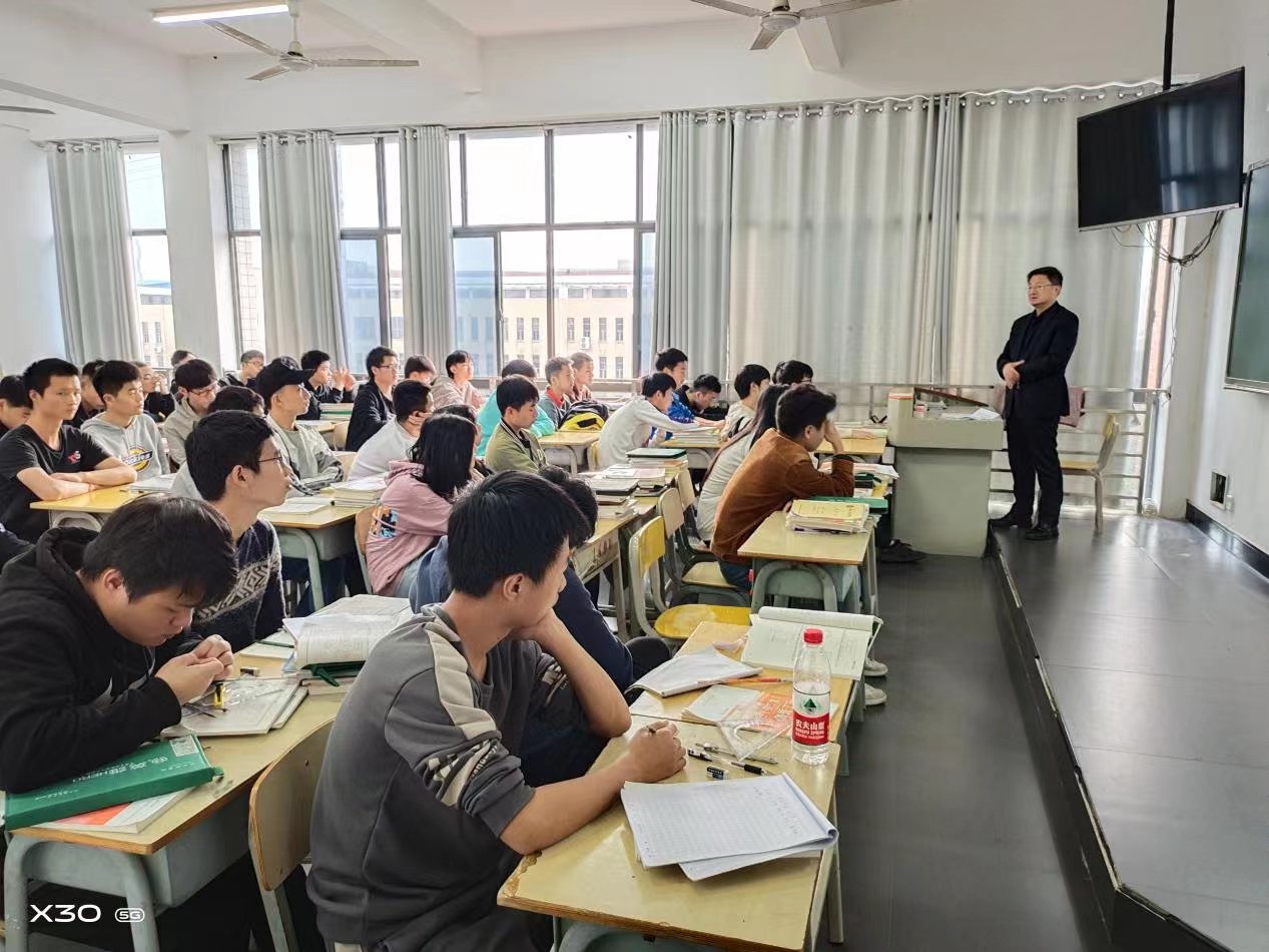 湖南工贸技师学院院长,湖南工贸技师学院的就业前景