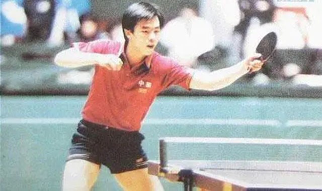 施之皓的二婚妻子,曹燕华和施之皓为什么离婚