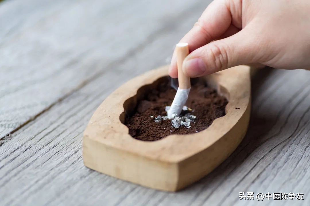 小孩子早起口臭,早起口臭是啥原因