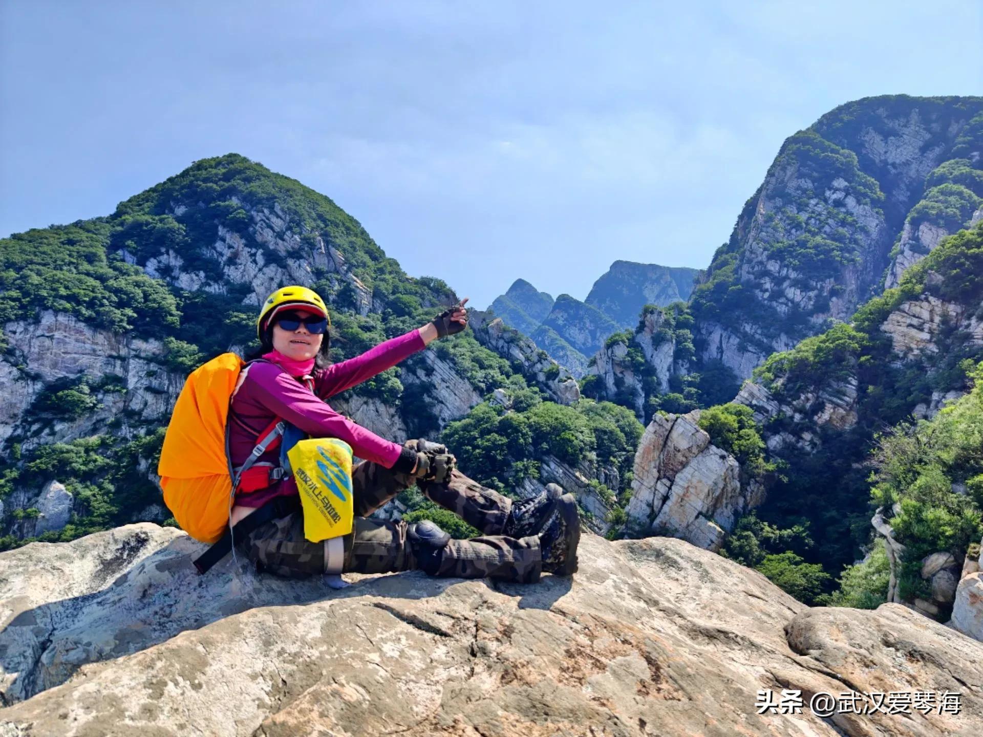 嵩山鱼道鱼脊线全景,嵩山虎头崖攀爬