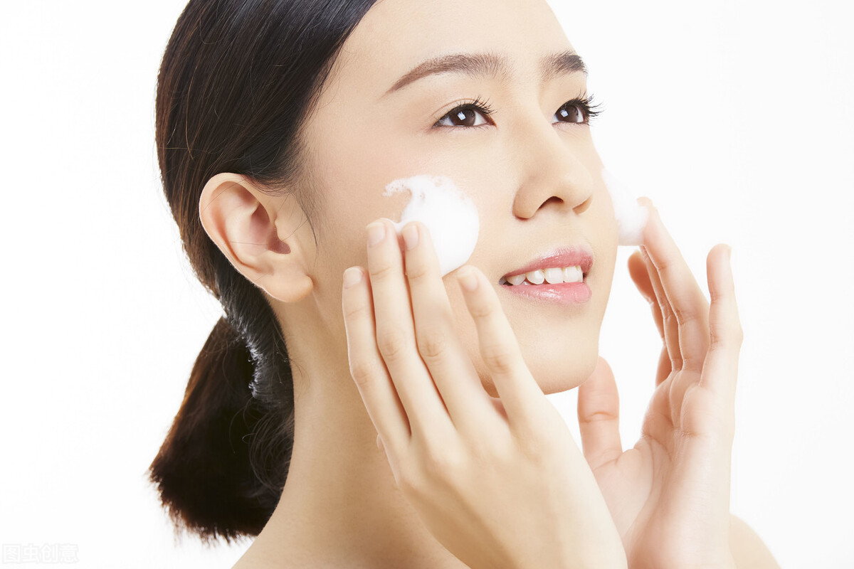 在家自制补水保湿面膜,自制保湿面膜鱼腥草最好