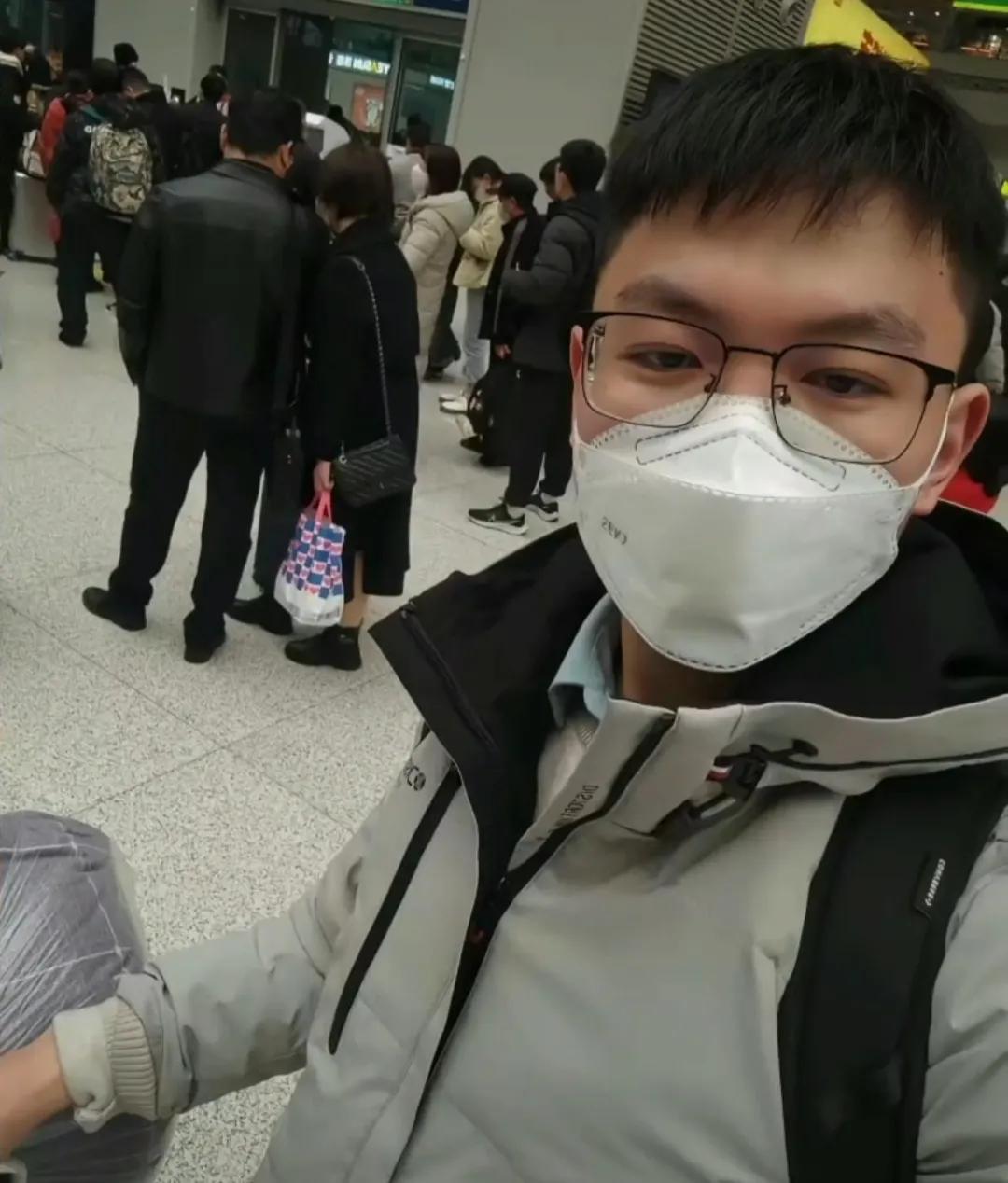 洛阳理工学院学生坠亡原因,洛阳理工学院学生坠亡官方介入