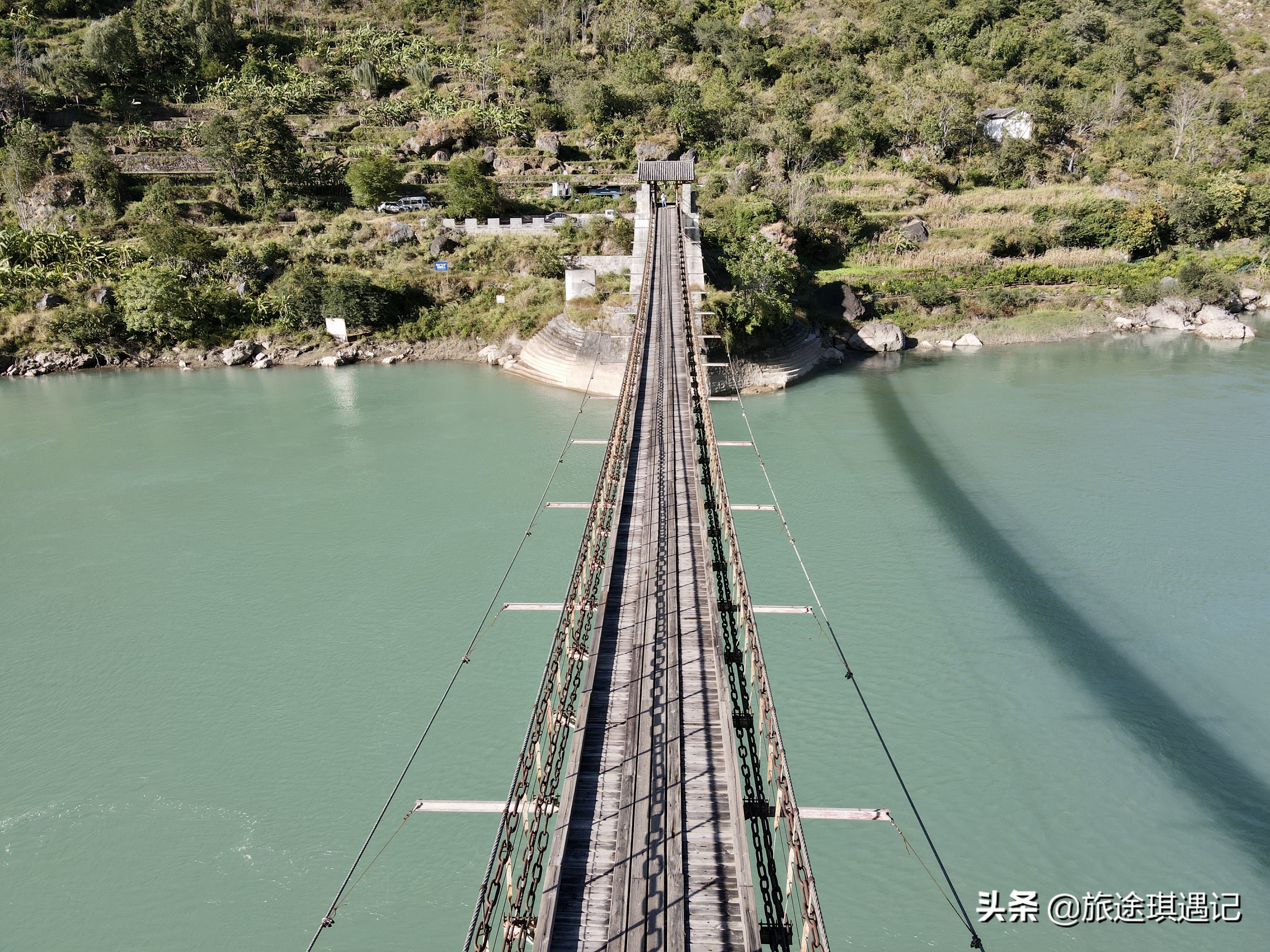 万里长江第一桥是哪里,素称万里长江第一桥