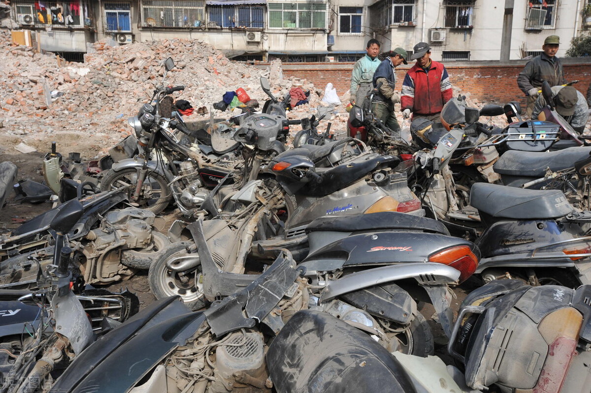 为什么新国标电动车不用驾照,新国标电动车没牌被拦会怎样
