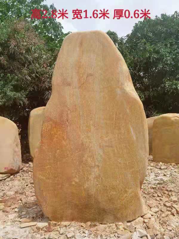 透明的黄蜡石价值多少钱一克,黄蜡石的价值分地区吗