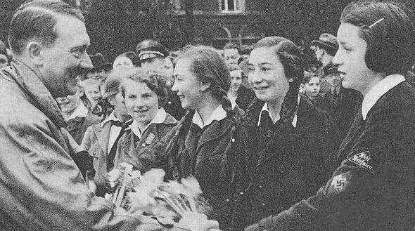 希特勒的“婴儿工厂”：德国妈妈，你准备好了吗？