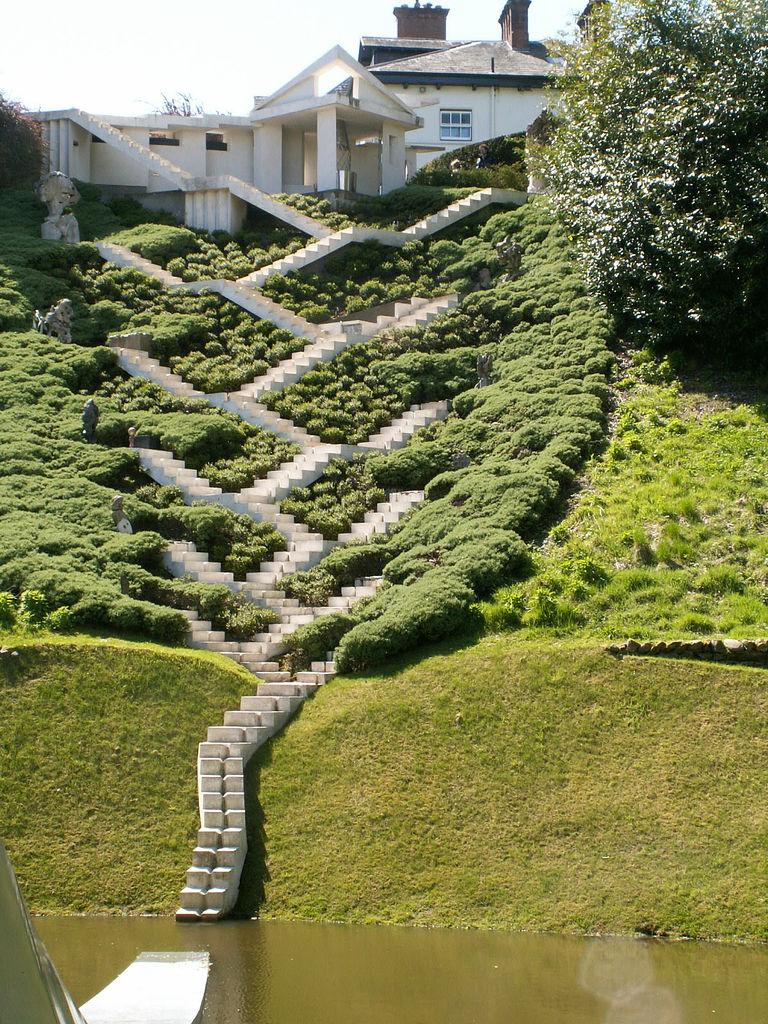 在花园中思考宇宙——詹克斯宇宙思考花园