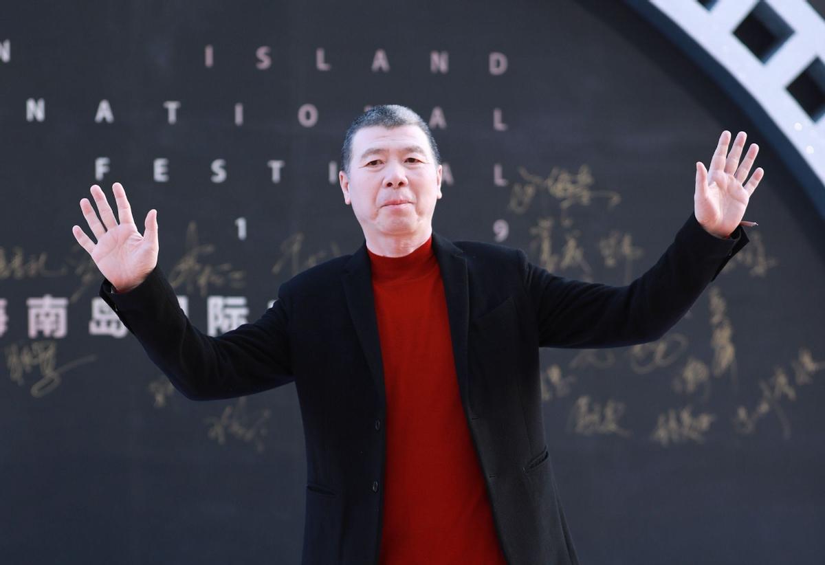 冯小刚的白癜风能治吗,冯小刚患白癜风视频