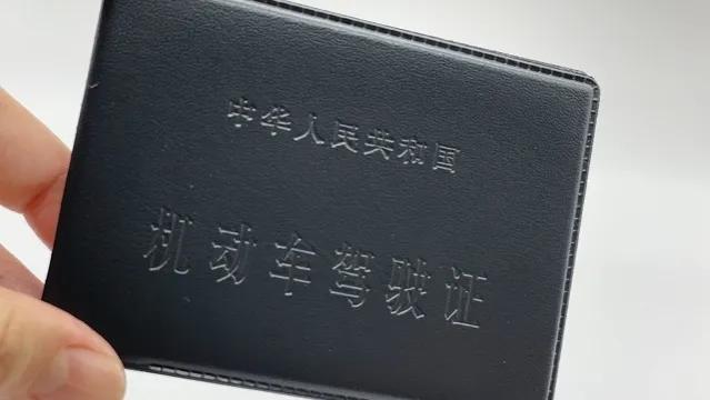 实测电动车续航200公里以上推荐,能上牌的续航长电动车评测