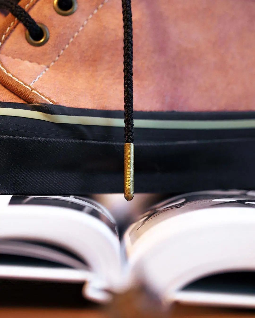 vansvault联名,大怪兽上脚的vansvault联名