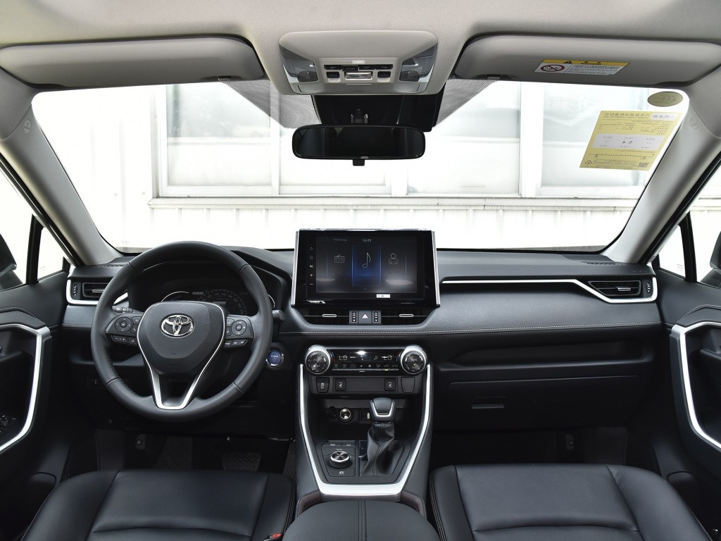 10万元买这3款suv大气有面子,40-50万预算这3款豪华suv任挑任选