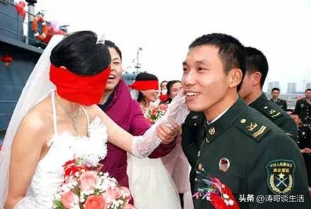 男子跟军嫂同居被判刑多少年,男子偷情现役军嫂被判刑