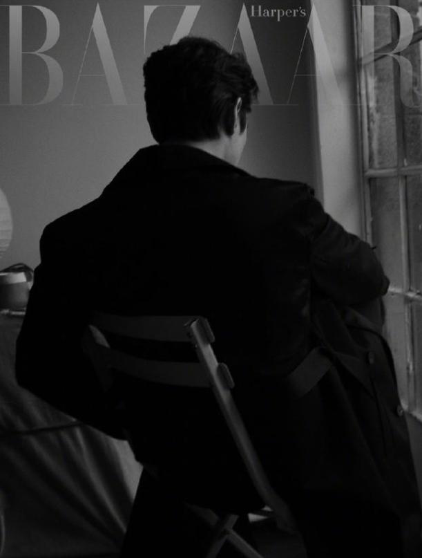 时尚芭莎胡歌霍建华肖战王一博,胡歌光影大片释出化身儒雅绅士