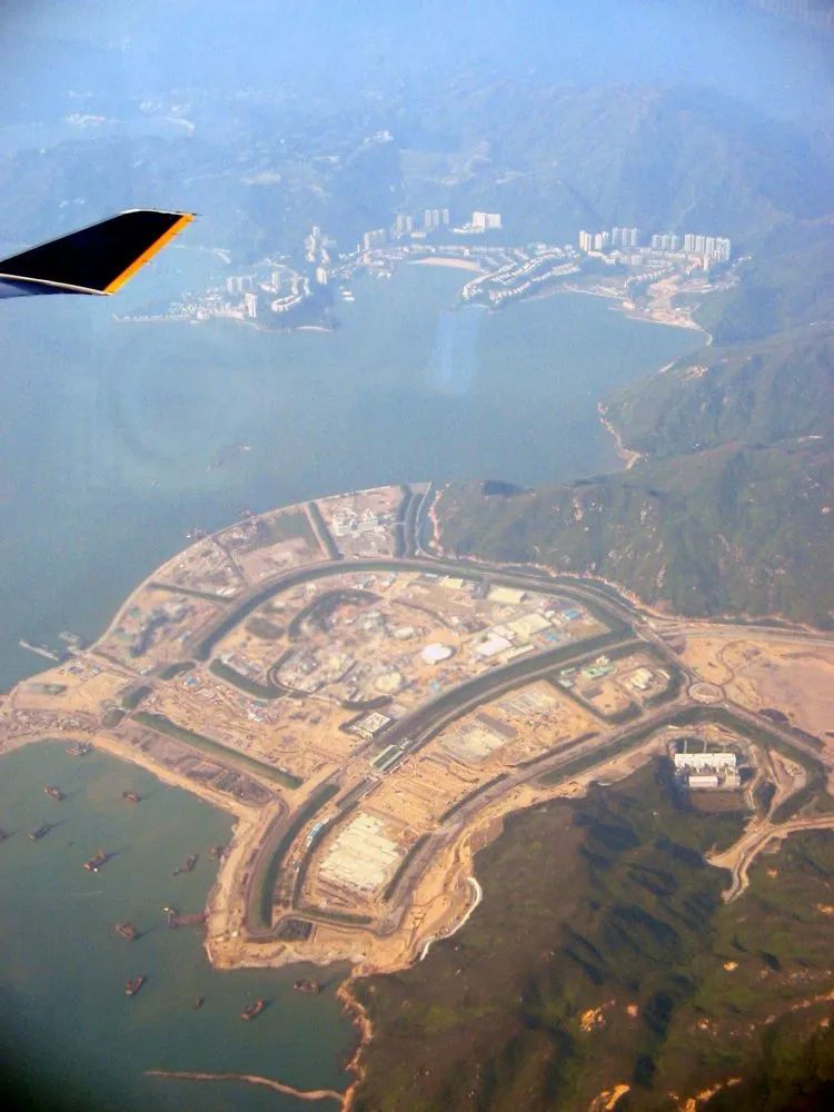 连续7年“见红”的香港迪士尼，请你挺住