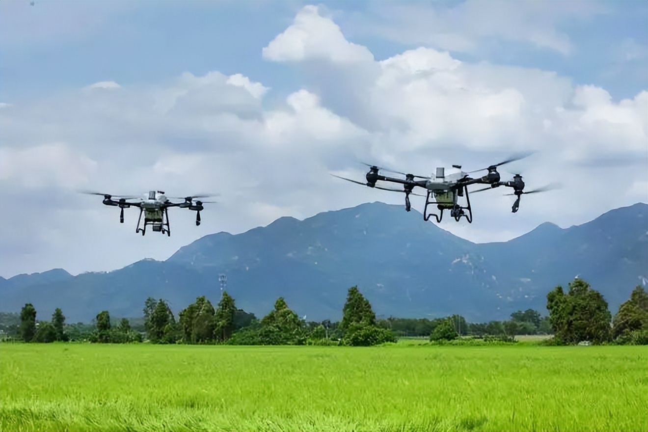 高考选专业哪个专业有前景,高考选什么专业容易就业工资高