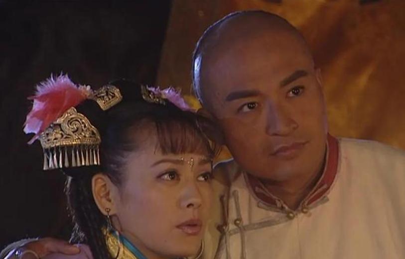 孝庄为什么要杀皇太极和多尔衮,皇太极多尔衮孝庄三人之间的关系