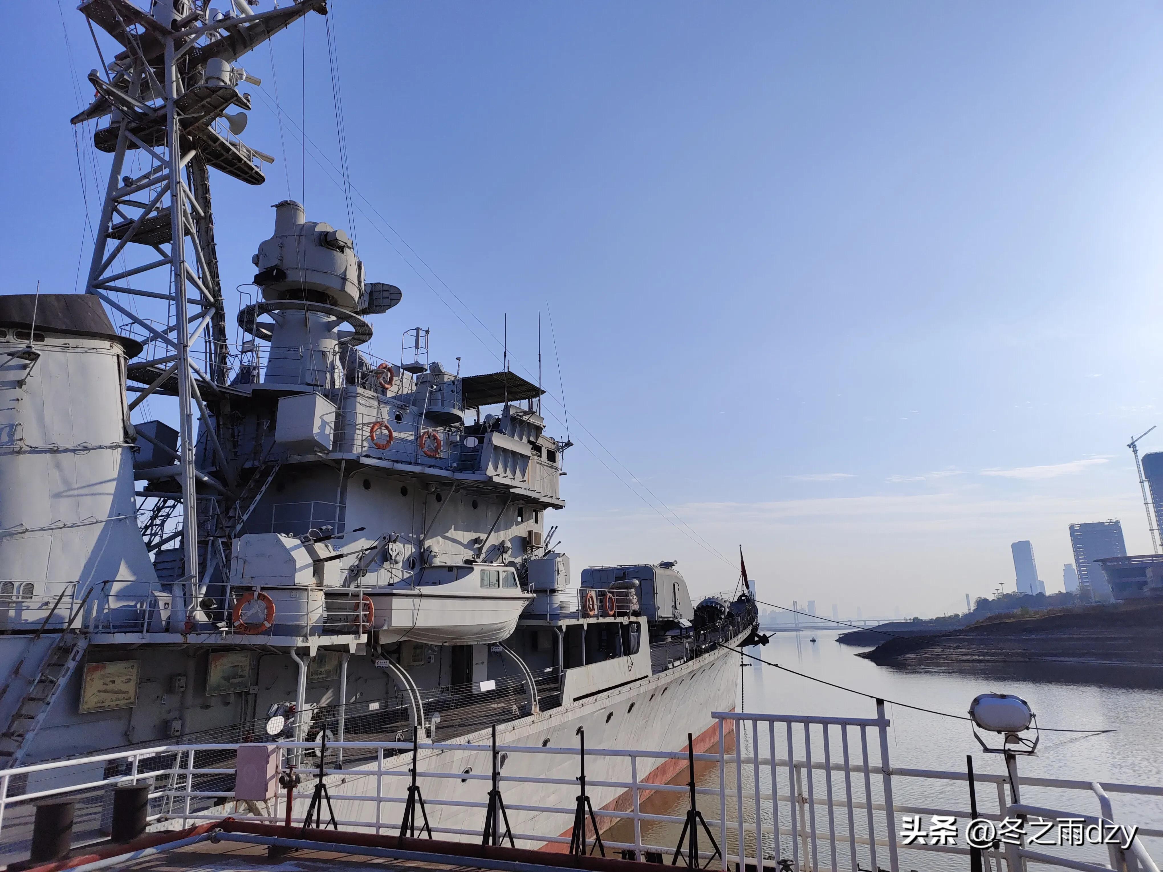 南昌舰主题园凤凰洲湿地公园,凤凰洲建军广场