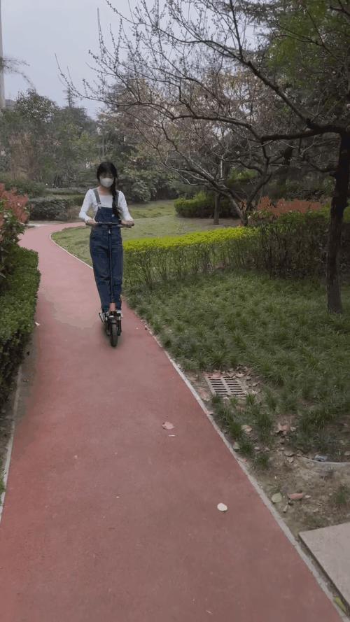 鍦伴搧閫氬嫟骞宠　杞﹁繕鏄粦鏉胯溅,閫氬嫟骞宠　杞﹁繕鏄粦鏉胯溅