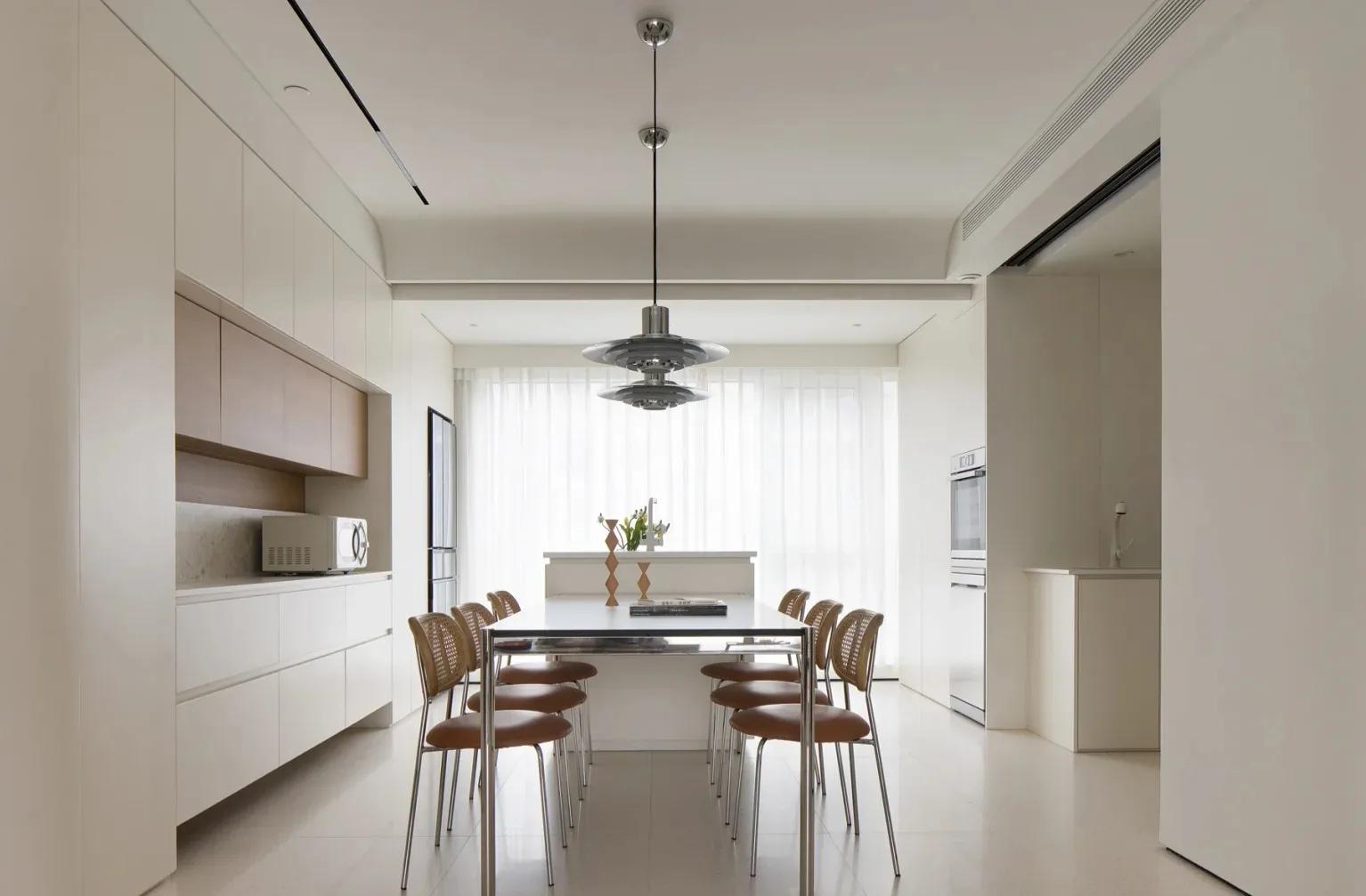 缇庡コ鏅掕嚜瀹剁殑璞畢瑁呬慨,缇庡コ鏅掕嚜瀹剁殑璞崕瑁呬慨