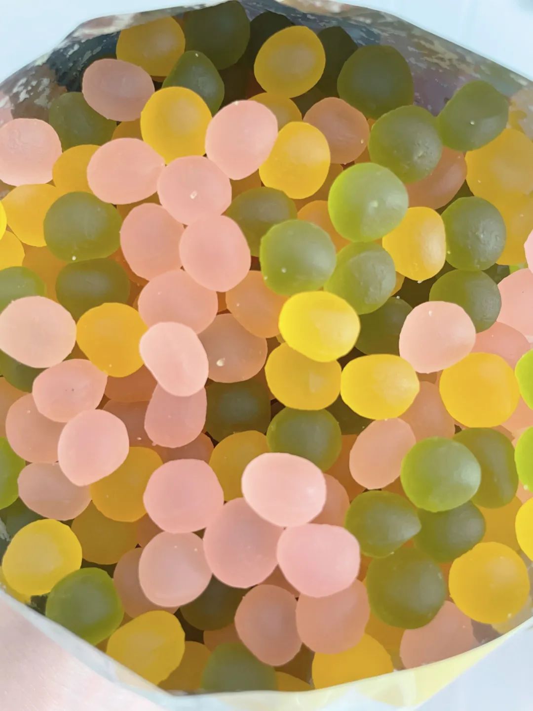 四种包装简陋却很好吃的零食,包装丑但是巨好吃的零食推荐