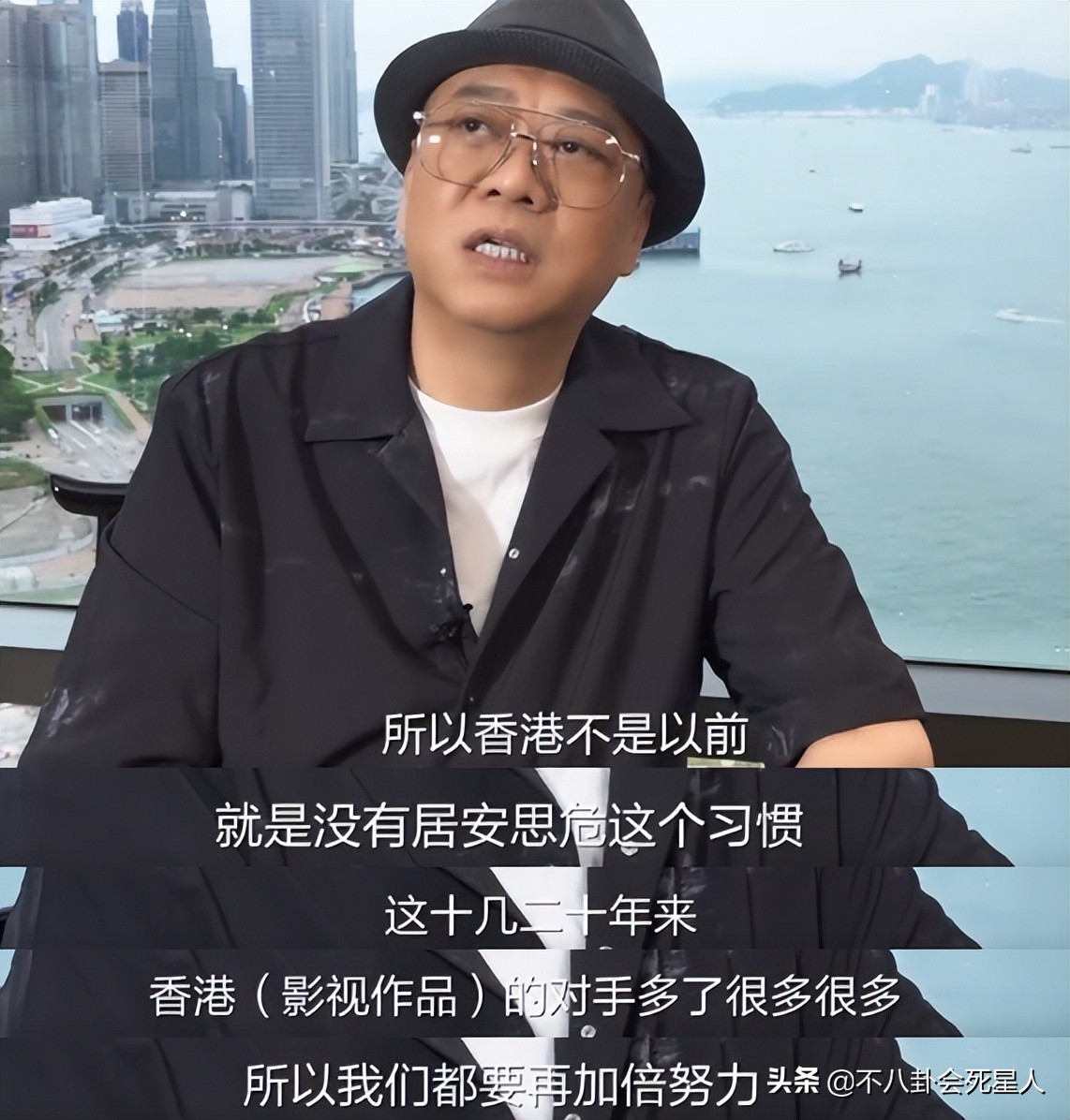 欧阳震华谈英文名,欧阳震华去掉英文名了么