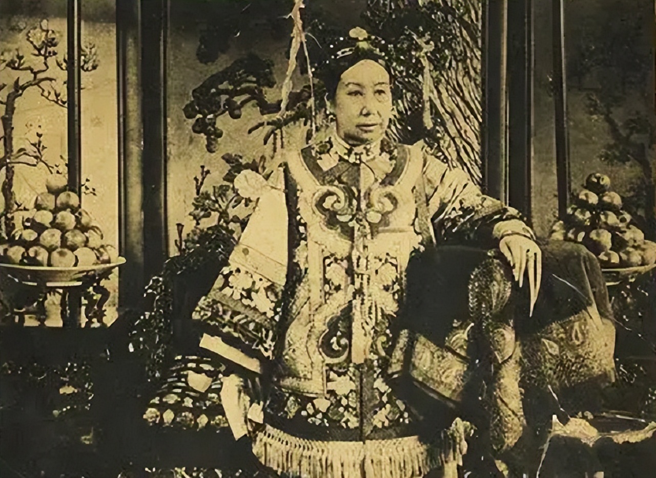 慈禧一生只写了这一首诗,慈禧只写了一首诗