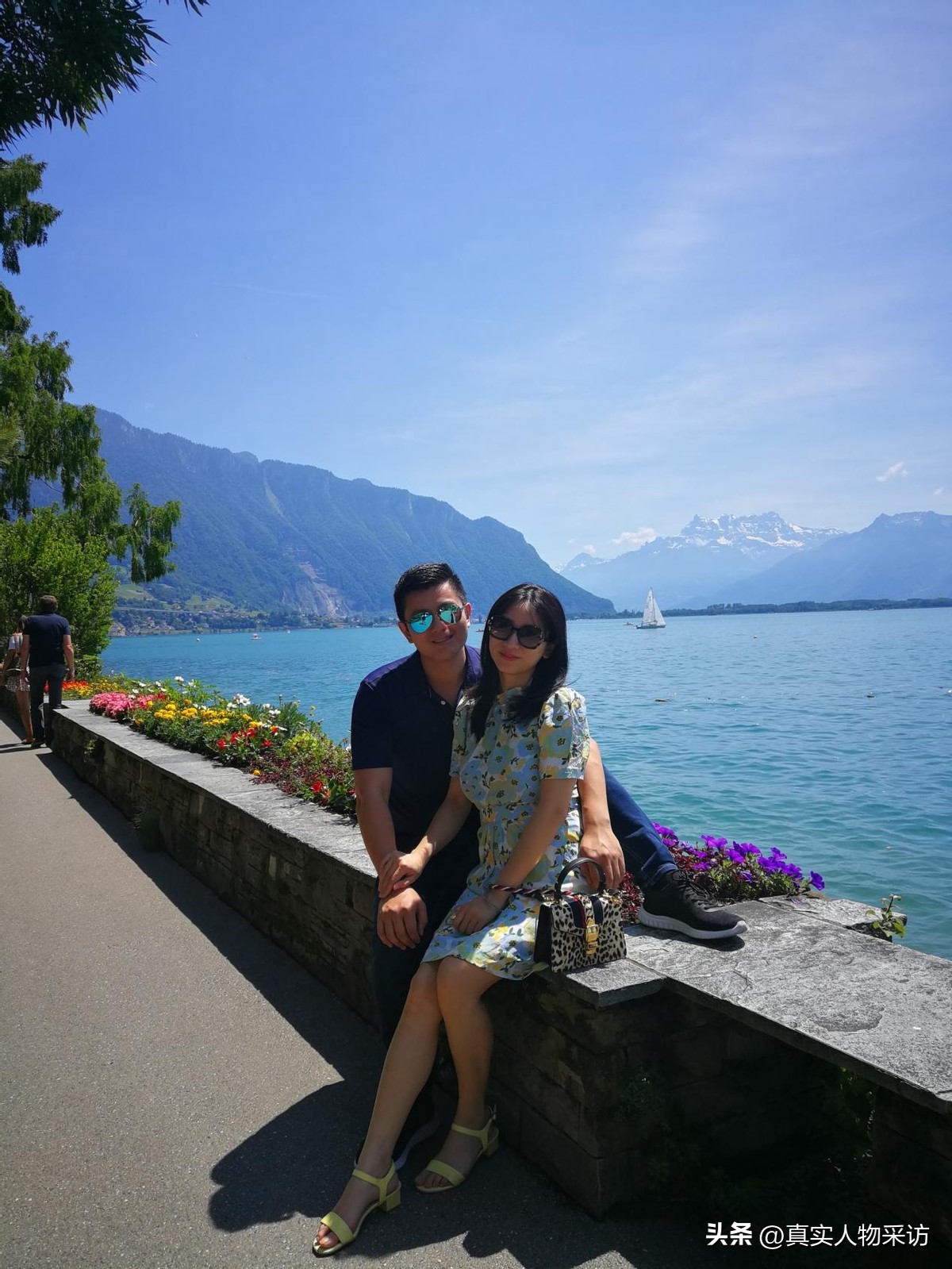 我在荷兰读反恐专业，毕业后到马尔代夫工作，下午只工作1.5小时