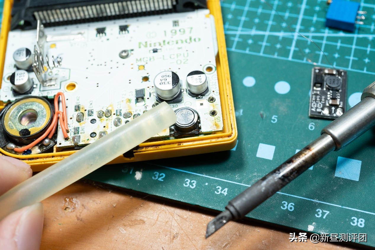 修复gameboy,修复20年前的gameboy游戏机