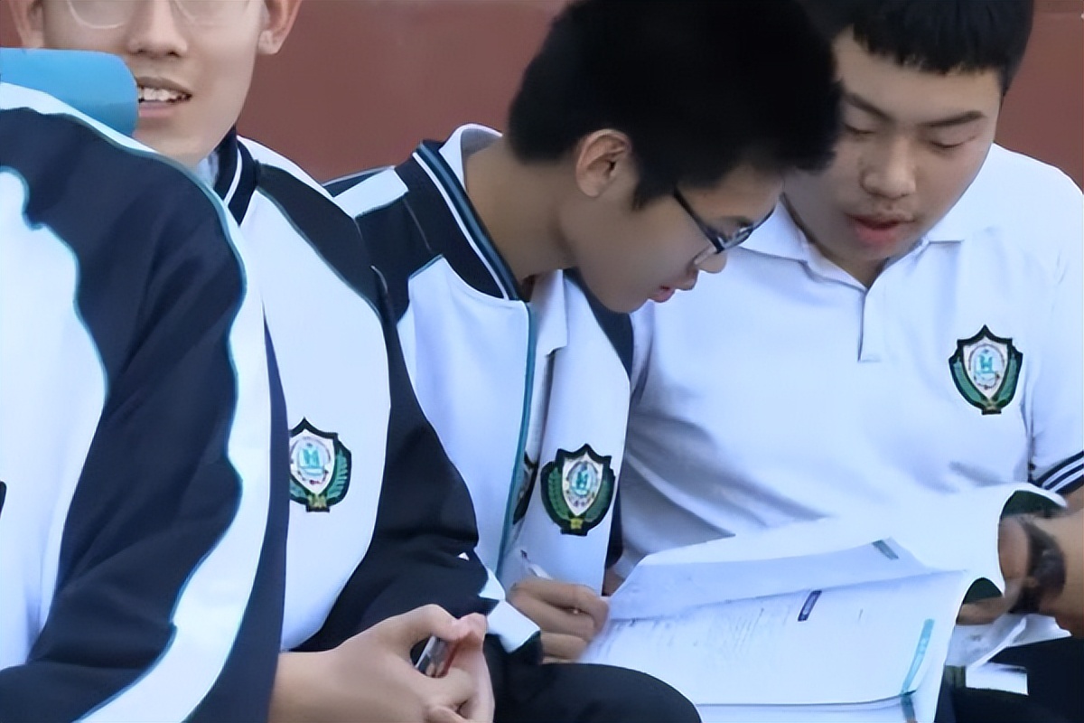 本科生就业率最高的10大专业,本科高薪专业top10榜单