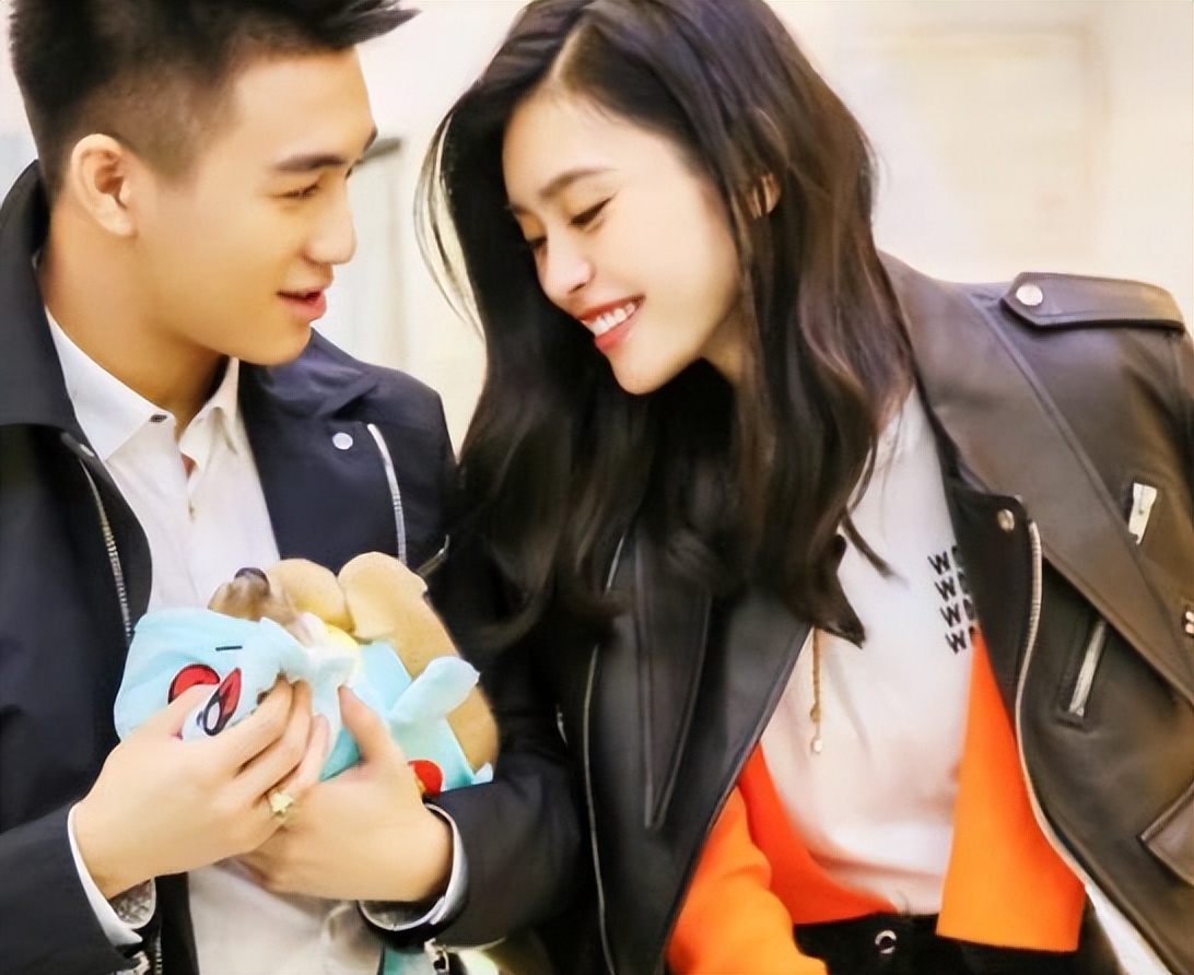 何猷君豪门之争,任正非的女儿姚安娜和何猷君