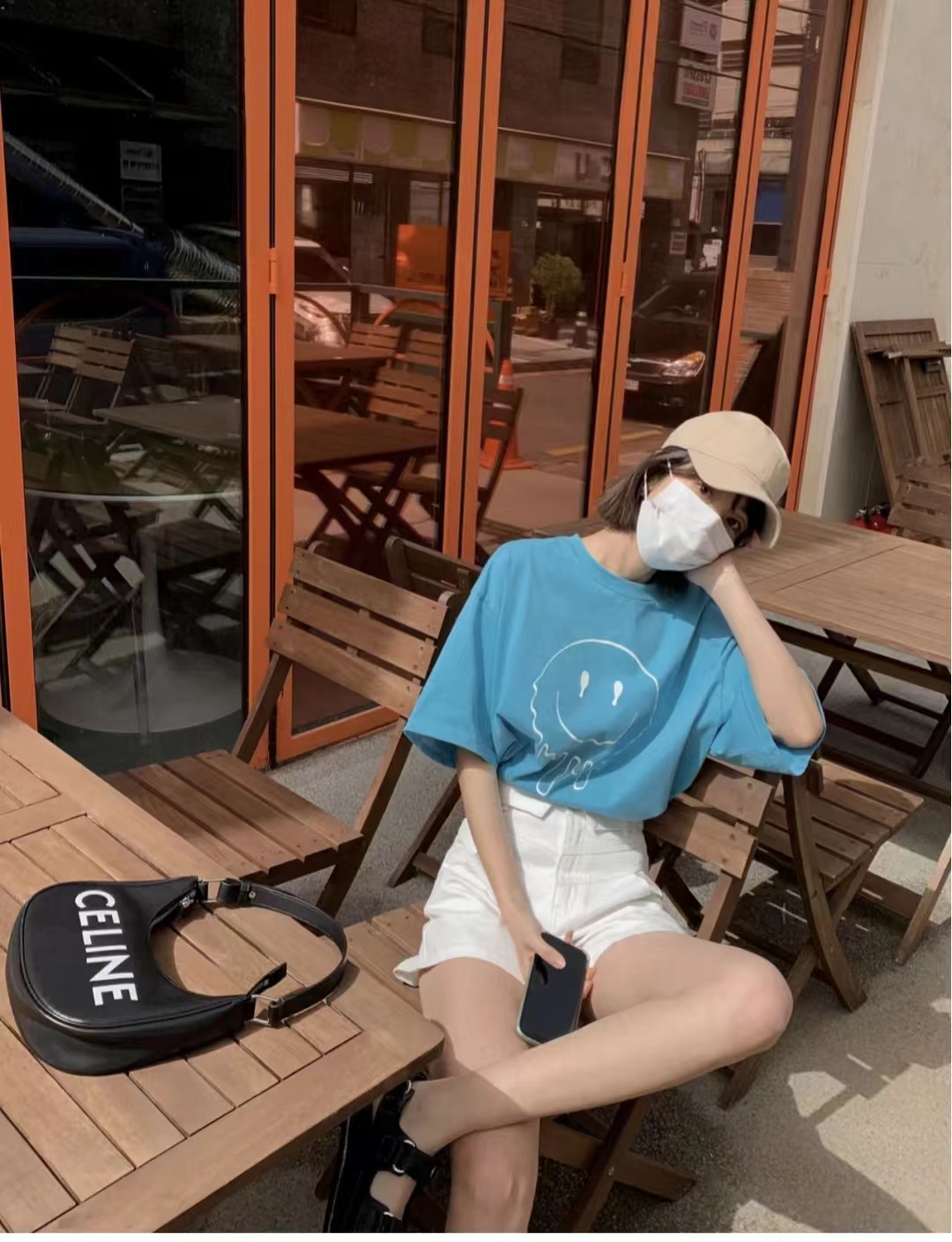 白短裤子怎么搭配衣服和鞋子图片,条纹白色短裤配什么上衣男士