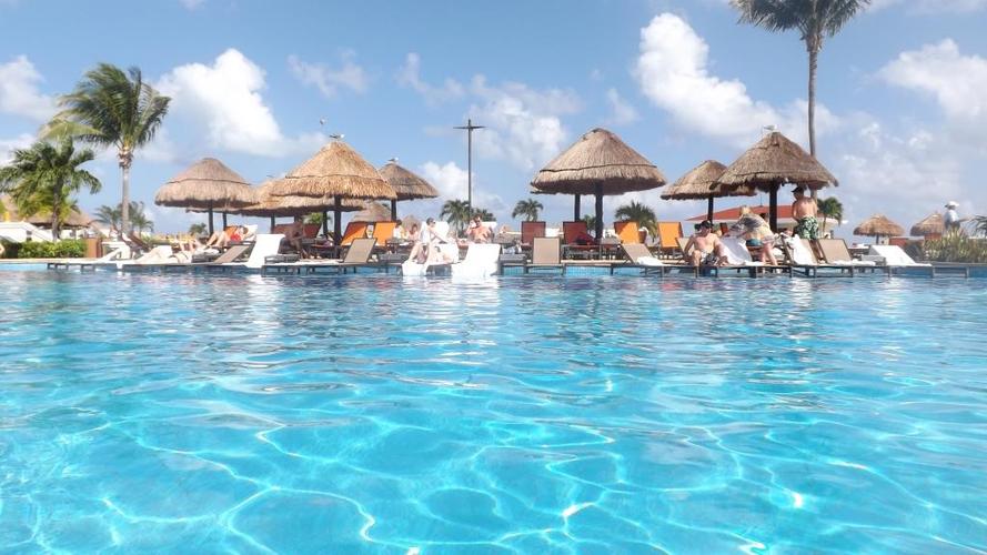 墨西哥护照可以免签美国吗,墨西哥护照去迪拜免签几天