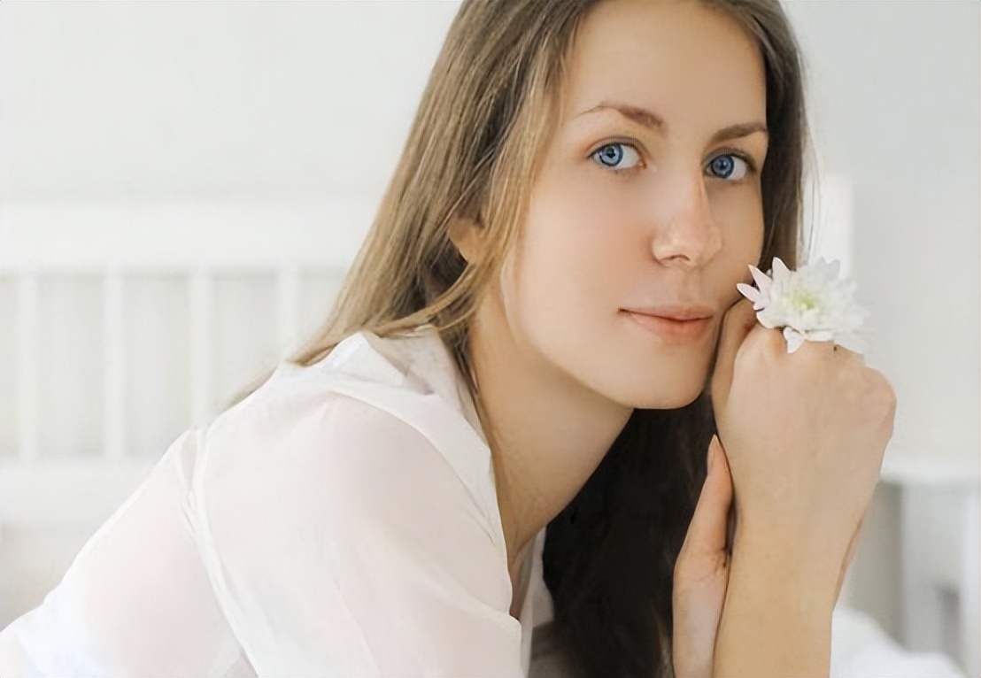 为啥有些人没有腋下毛,为什么有的人没有腋下毛