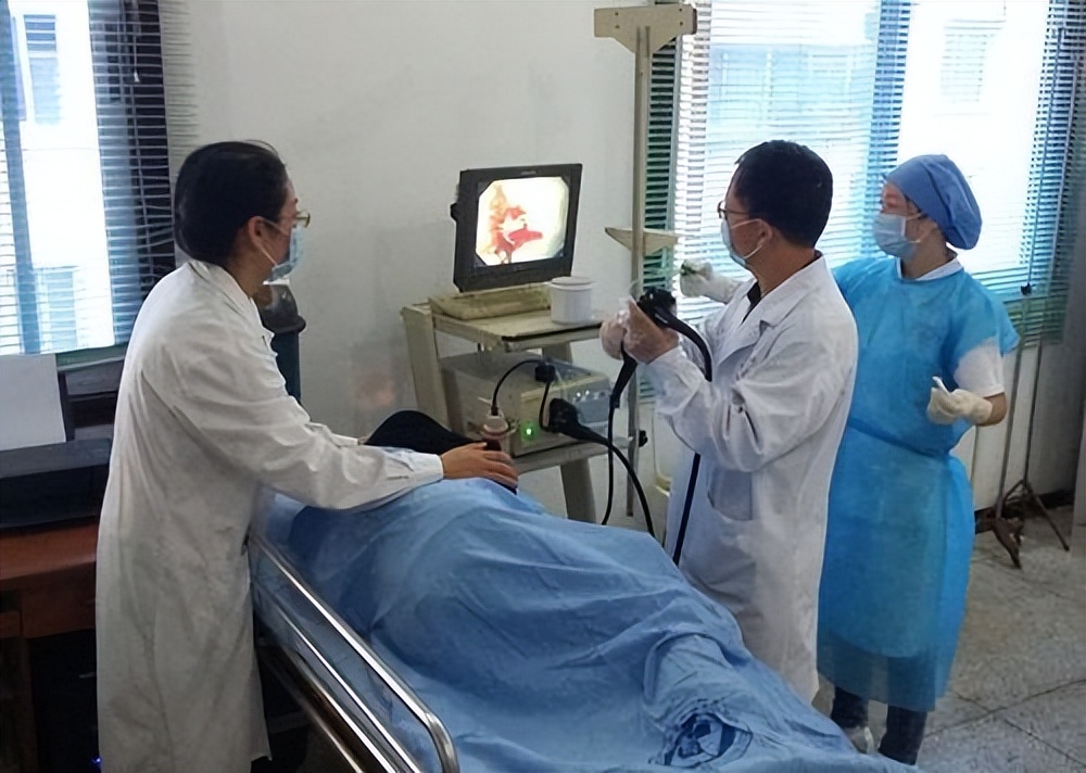 普通胃镜和无痛胃镜的区别是什么,无痛胃镜与普通胃镜有什么区别