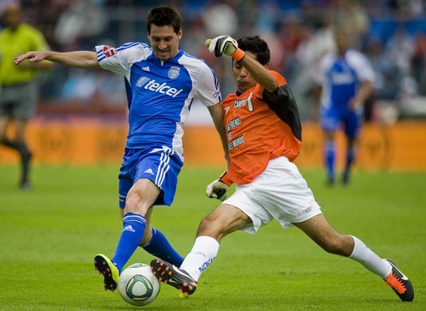 飞越沧海的蝴蝶原文,飞越沧海的花蝴蝶坎波斯